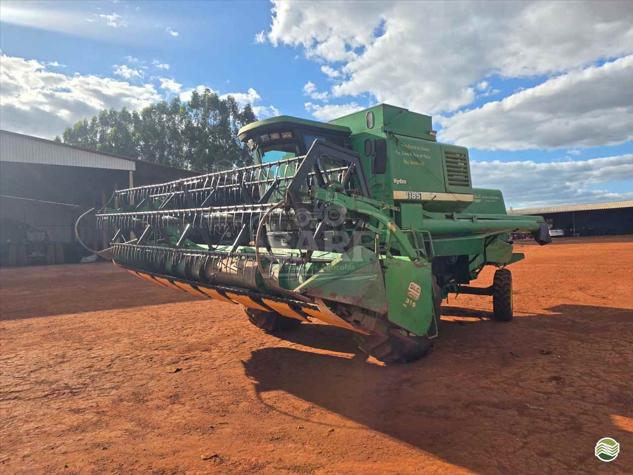 COLHEITADEIRA JOHN DEERE JOHN DEERE 1185 SARF Soluções Agrícolas UBERLANDIA MINAS GERAIS MG